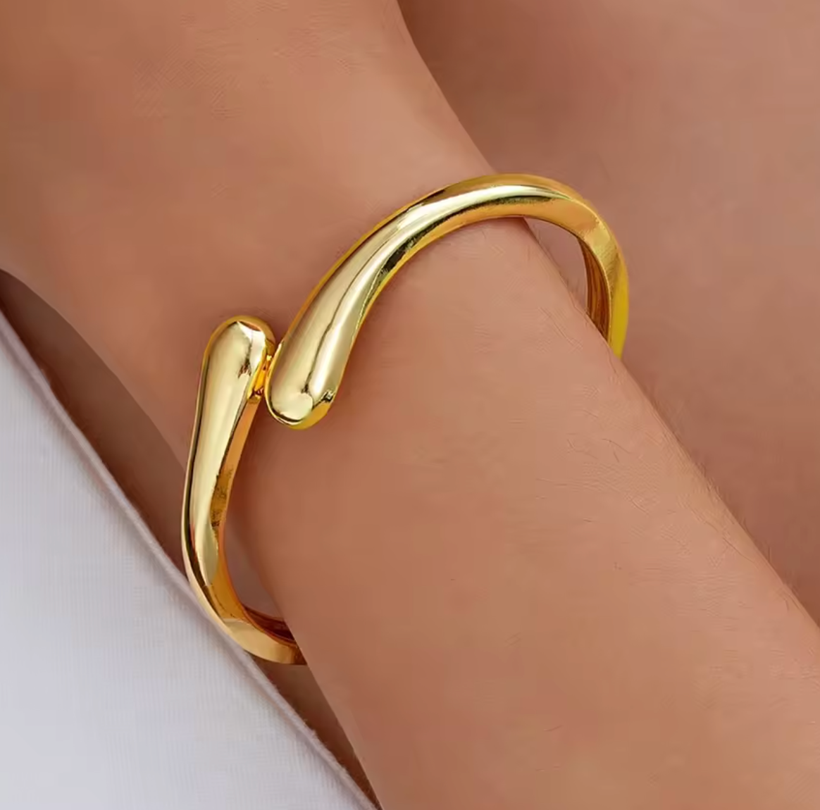 Trendy Chunky Gold Twist Cuff Bangle Bracelet
