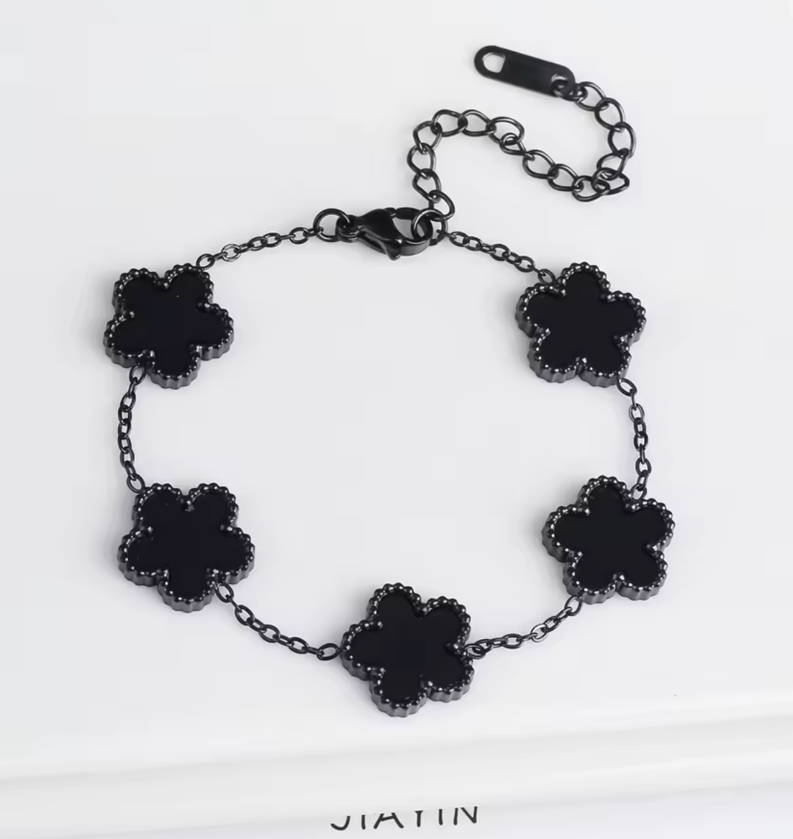 Five Leaf Clover Shell Bracelet for Women