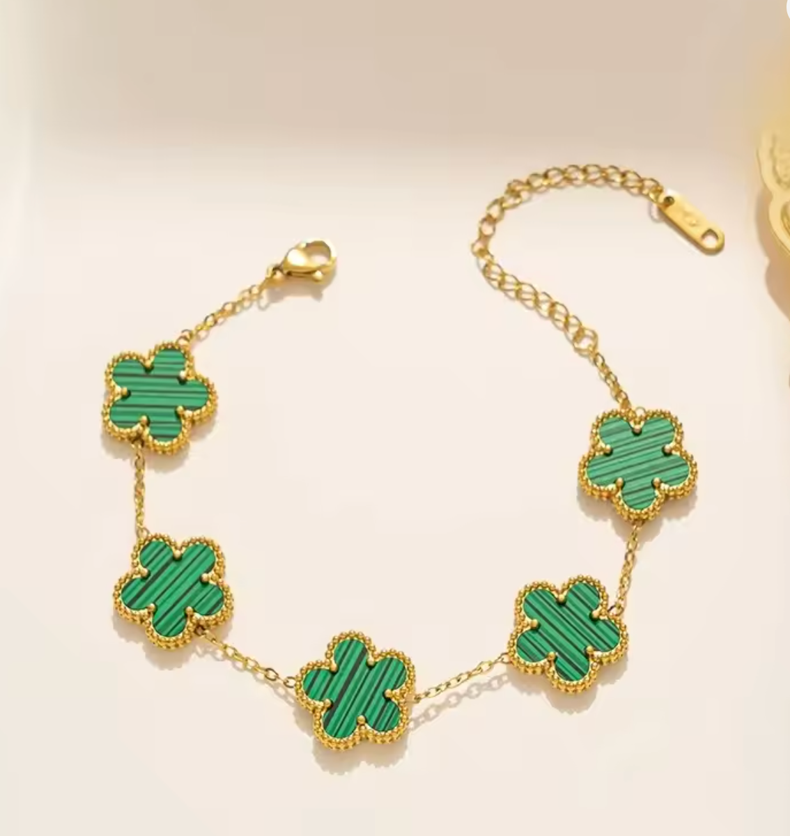 Five Leaf Clover Shell Bracelet for Women